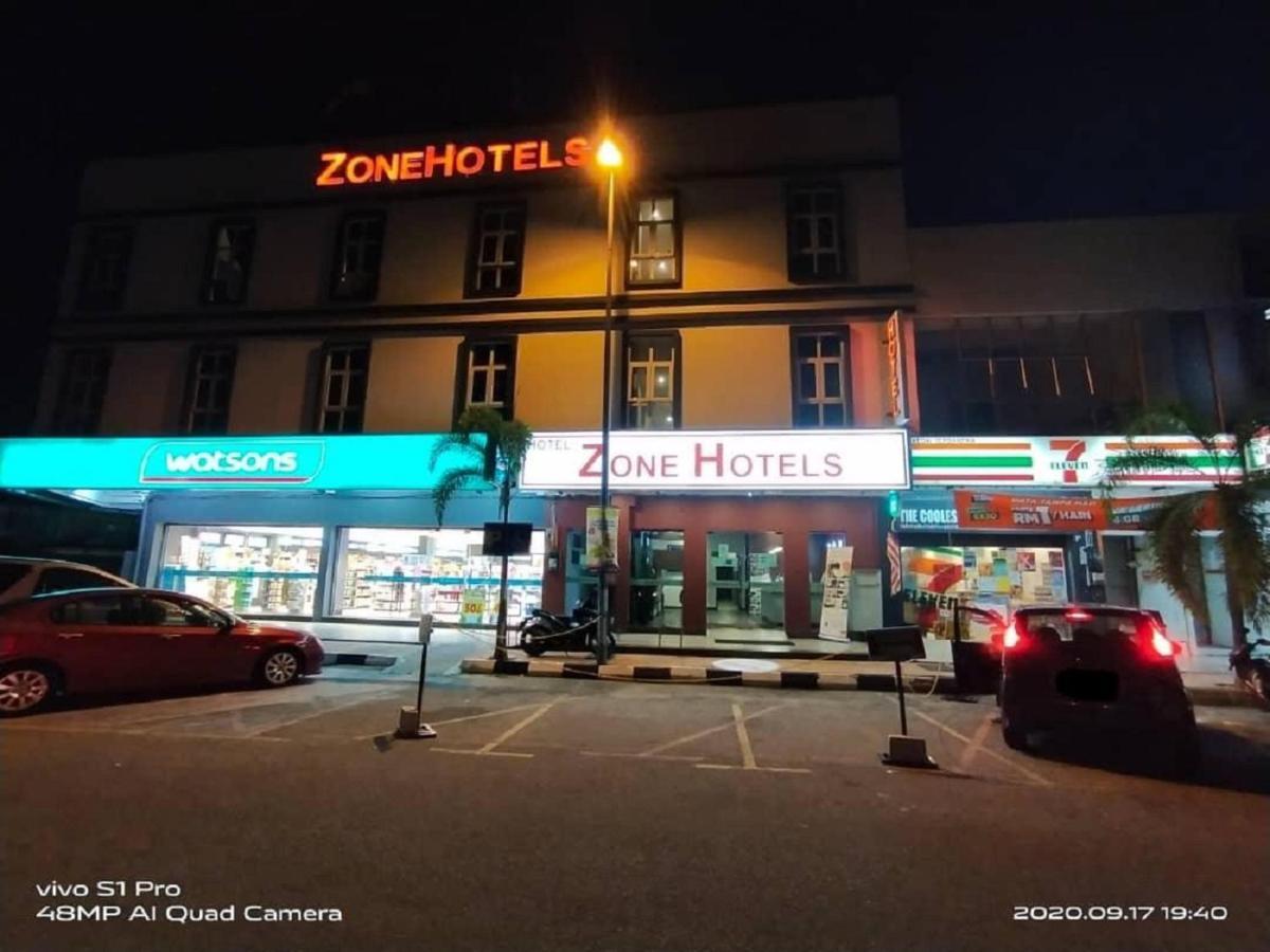 Zone Hotels, Telok Panglima Garang Teluk Panglima Garang Екстер'єр фото