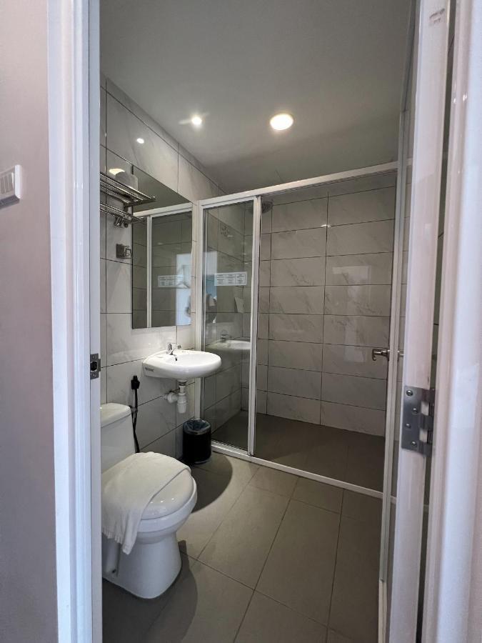 Zone Hotels, Telok Panglima Garang Teluk Panglima Garang Екстер'єр фото