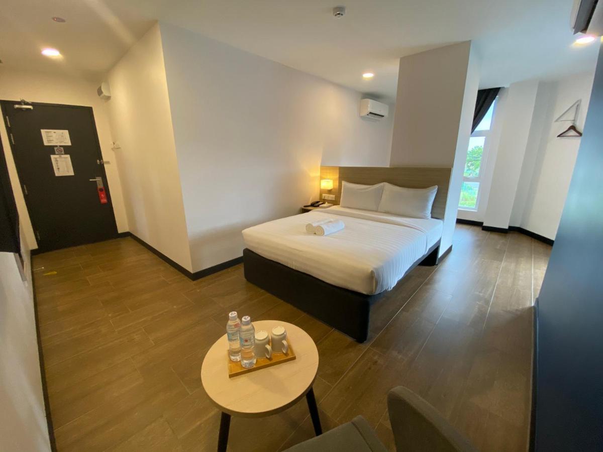 Zone Hotels, Telok Panglima Garang Teluk Panglima Garang Екстер'єр фото